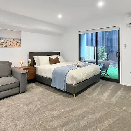 Lovely Cbd Studio On Allen
